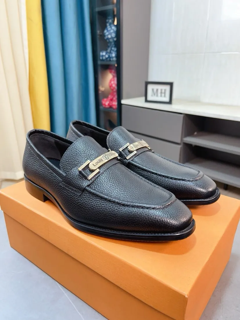 Men's men's shoes 💰500🌸🌸 [Louis Vuitton (LV)] High-end business formal leather shoes 🍀 luxurious and elegant style, both practicality and style, professional focus on details and quality, counter original 1⃣️: 1⃣️ ultra-accurate reproduction 👍🏻! Material: The upper is made of imported original calfskin➕imported Italian cowhide leather. Original anti-slip and wear-resistant outsole! Code number: 38--44 (45 customized)